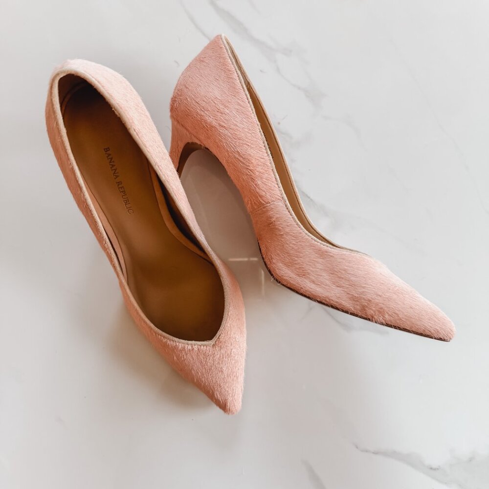 Rosy Blush Pink Calf Hair Pumps Banana Republic Coquette Goddess Heels